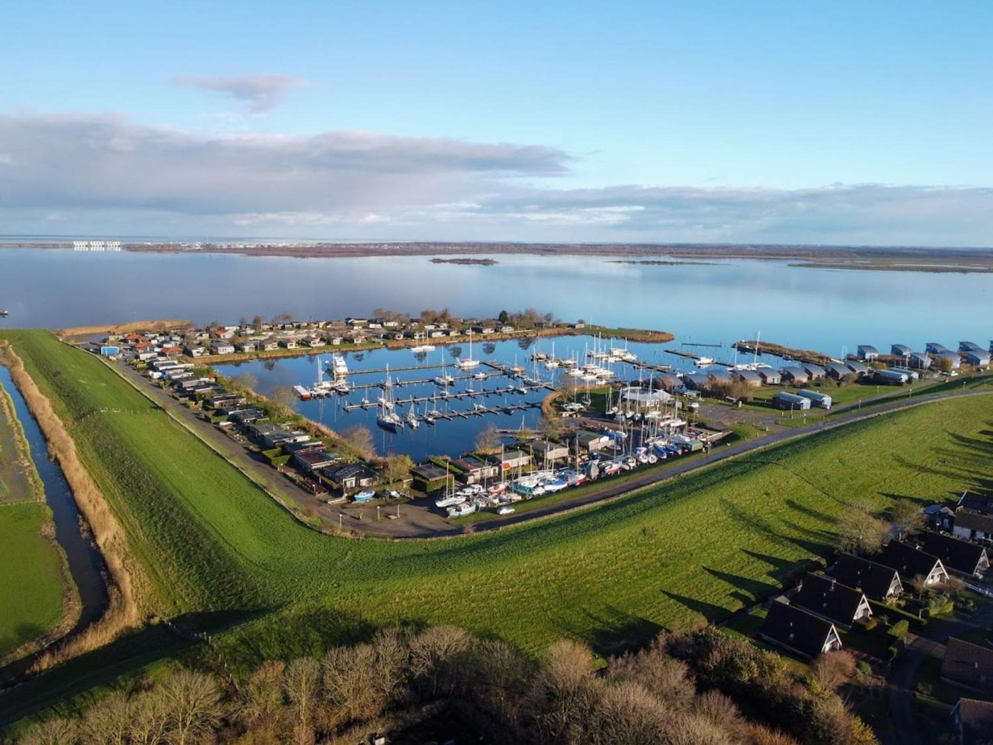 Het Kleine Huis Mobile Home By The Harbour And The Lauwersmeer Anjum Екстериор снимка