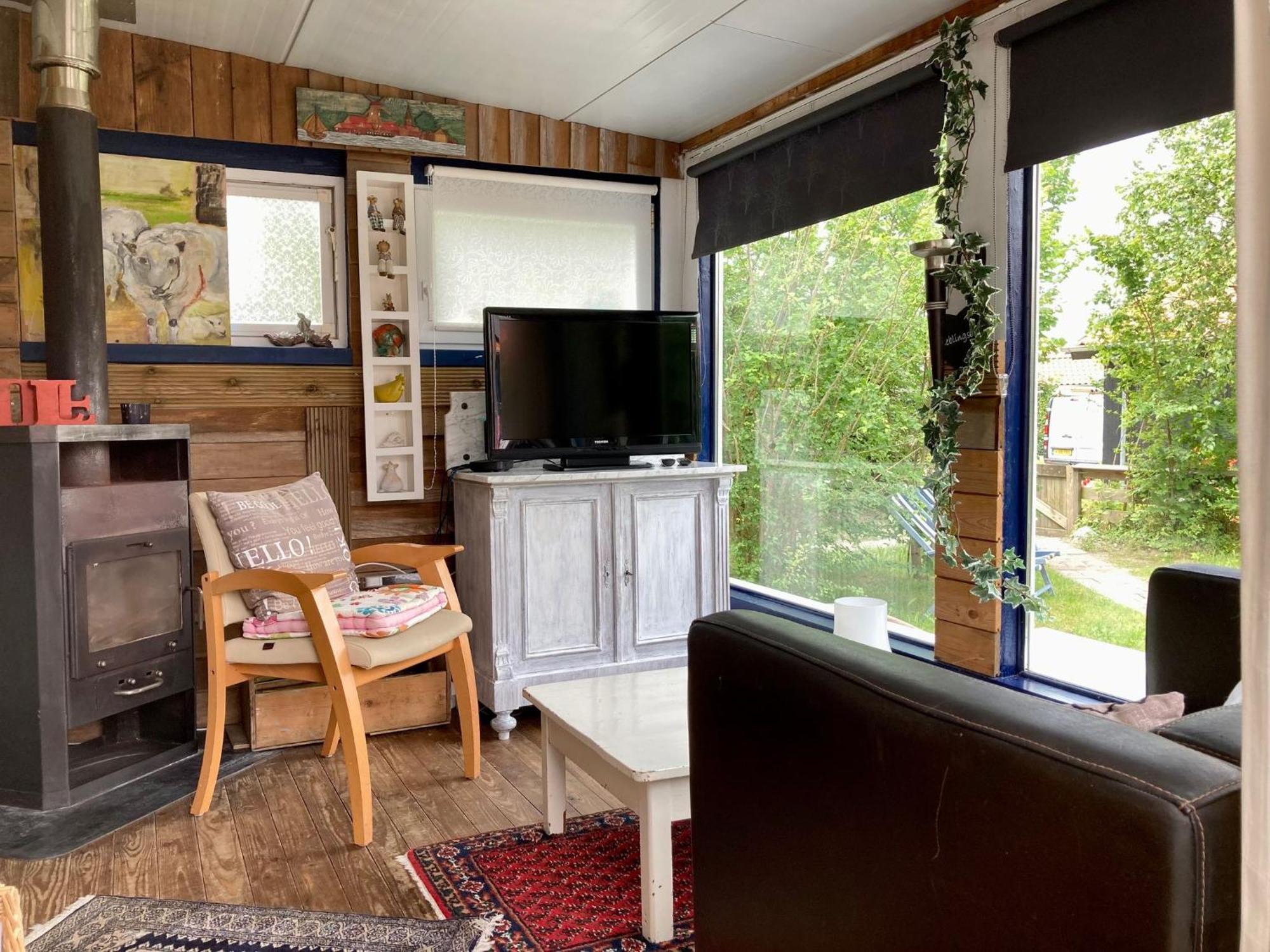Het Kleine Huis Mobile Home By The Harbour And The Lauwersmeer Anjum Екстериор снимка